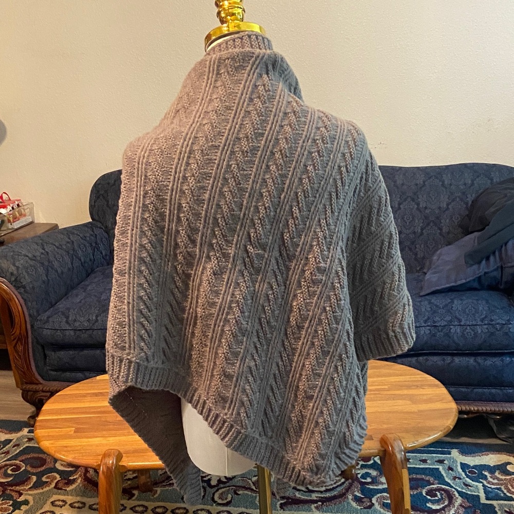 Cozy Gray Knit Women's Sweater - Picture 3 of 5